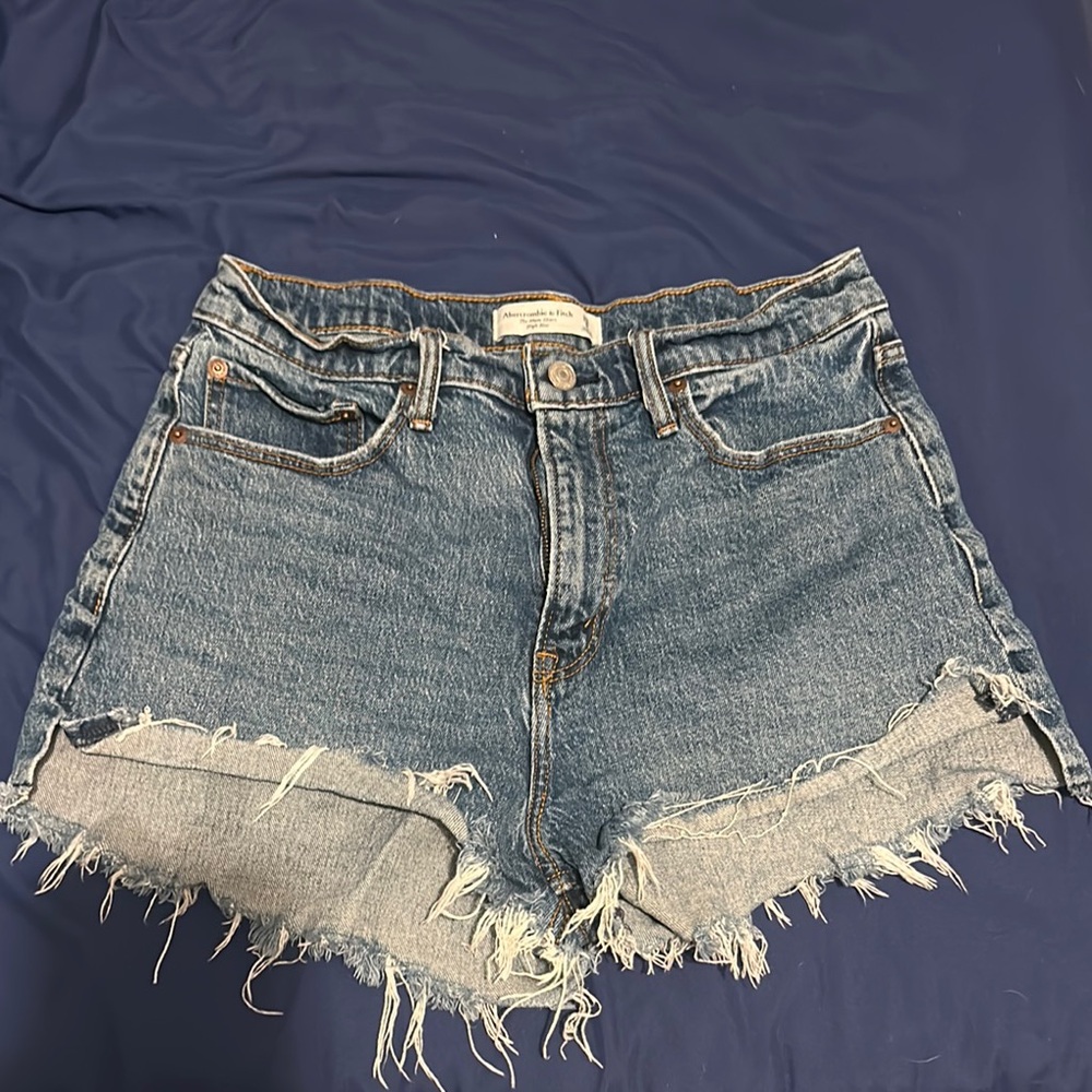 Abercrombie & Fitch High Rise Mom Shorts